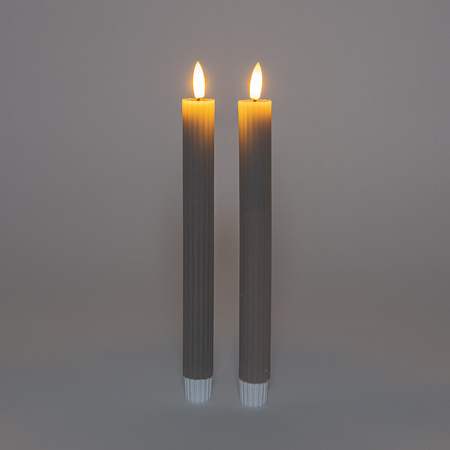 Led kaarsen/dinerkaarsen - 2x st - taupe - ribbel - 23 cm - 3D vlam - afstandsbediening