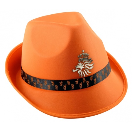 Oranje hoed met het KNVB logo