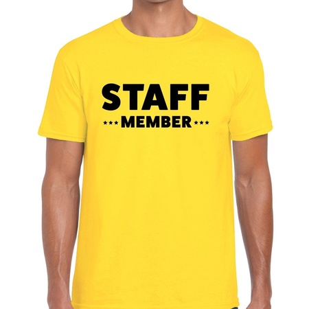Staff member / personeel tekst t-shirt geel heren